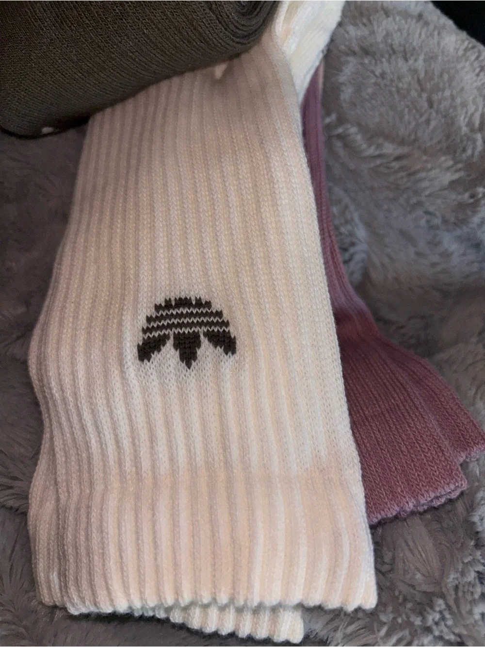 Adidas crew socks 3 pack woman 10-13 men’s 8-12 NWT